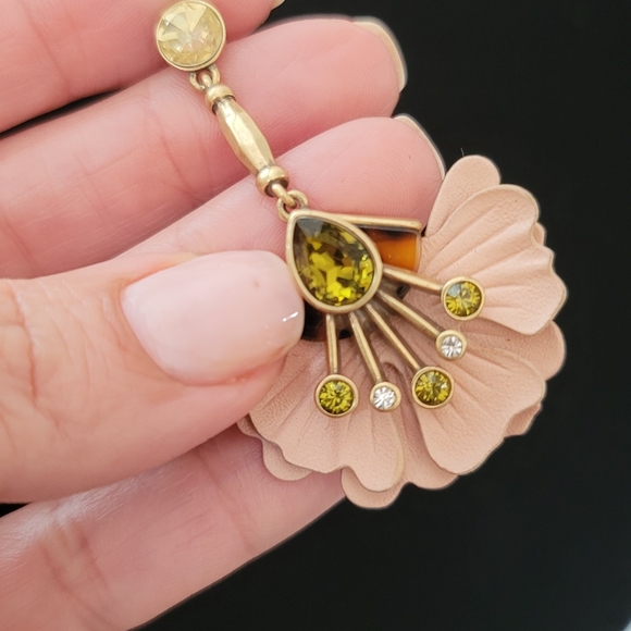 Stella & Dot earrings - Picture 3 of 9